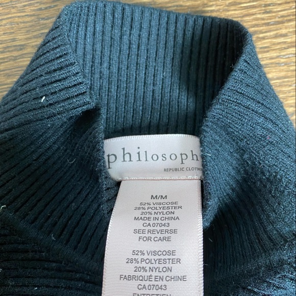 Cropped black turtle neck - Picture 2 of 2